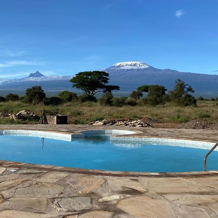 Amboseli Discovery Camp Exterior photo