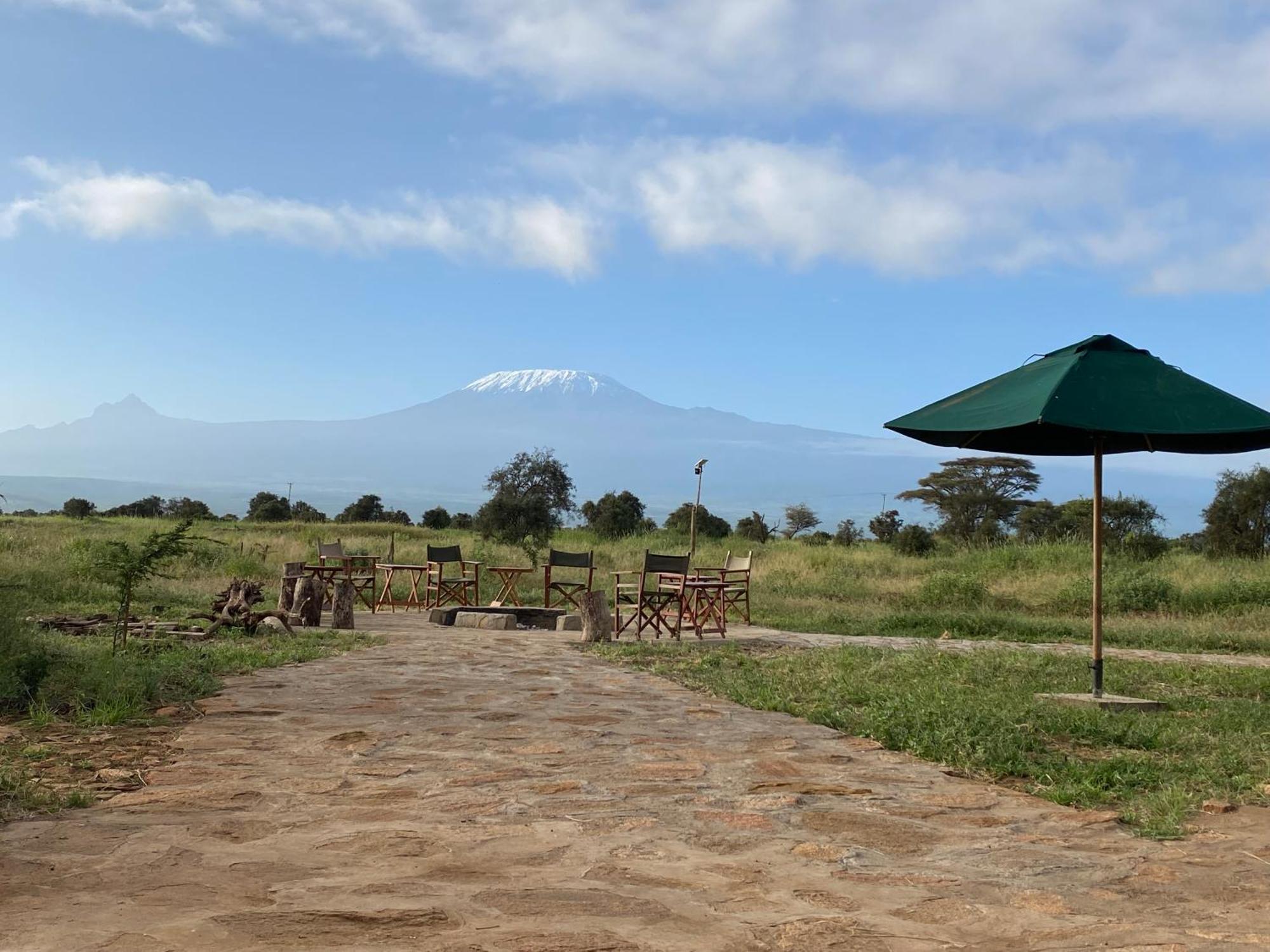 Amboseli Discovery Camp Exterior photo