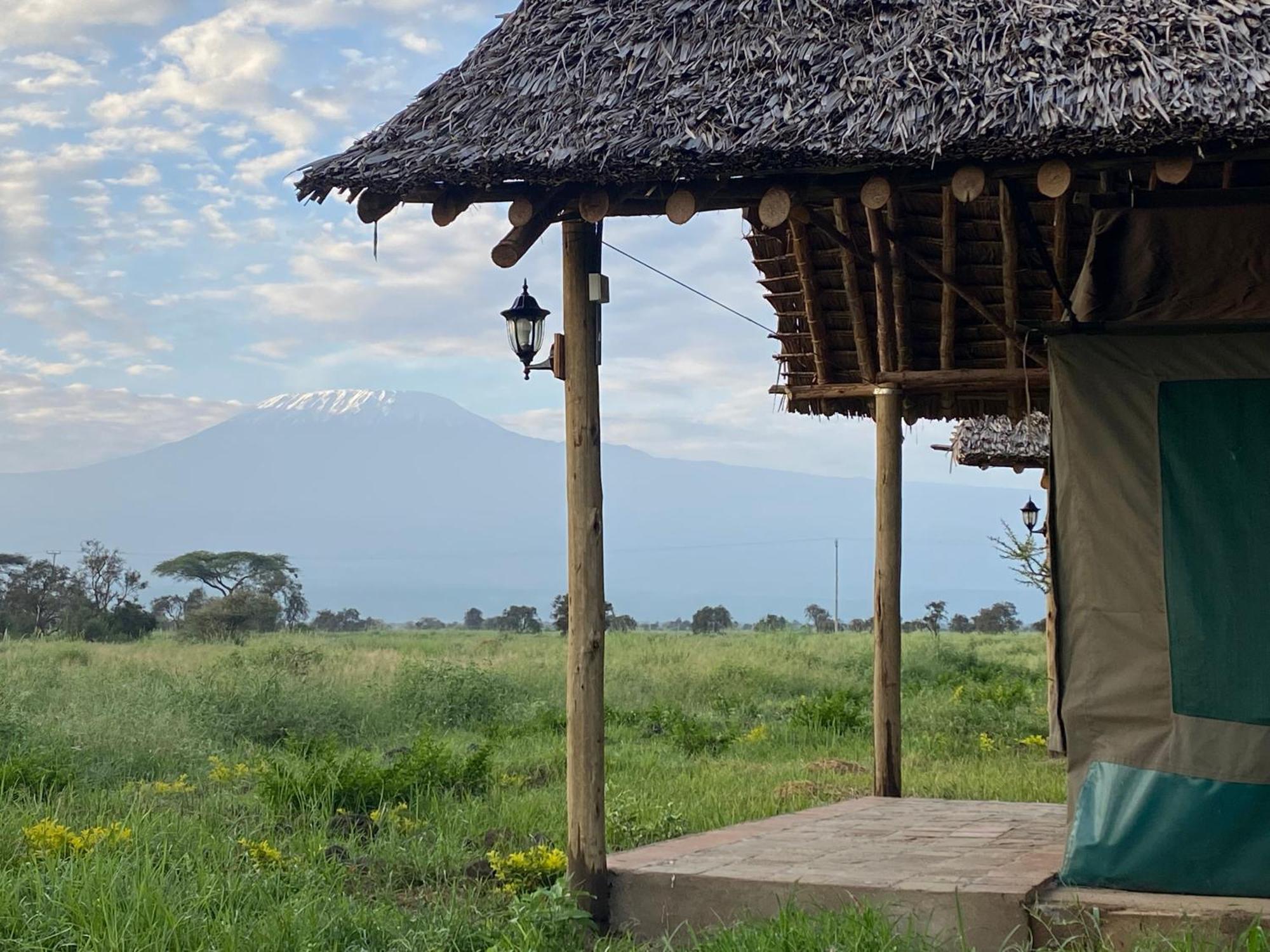 Amboseli Discovery Camp Exterior photo