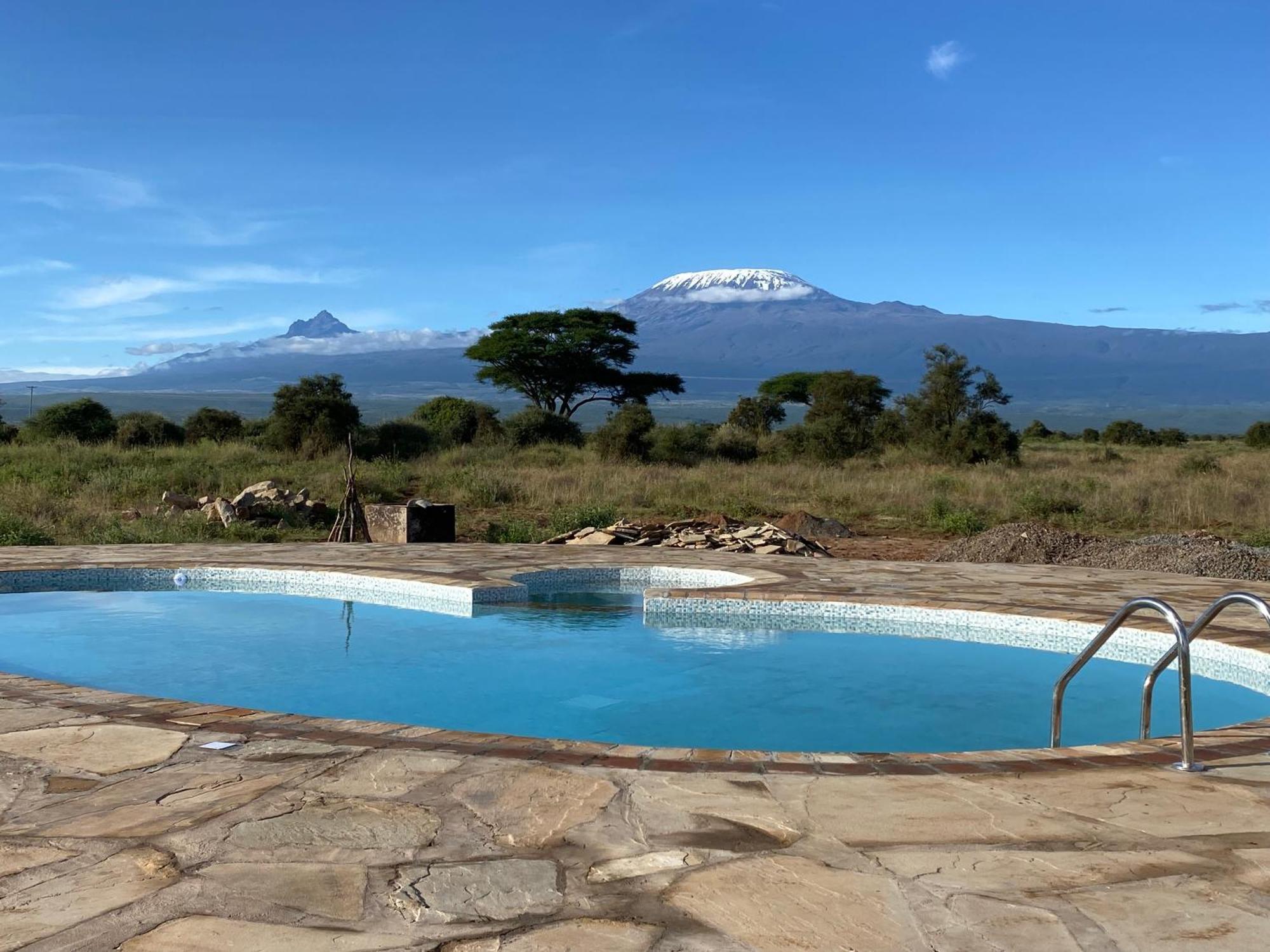 Amboseli Discovery Camp Exterior photo